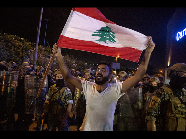 В Ливане не смогли сформировать правительства в установленный Макроном срок