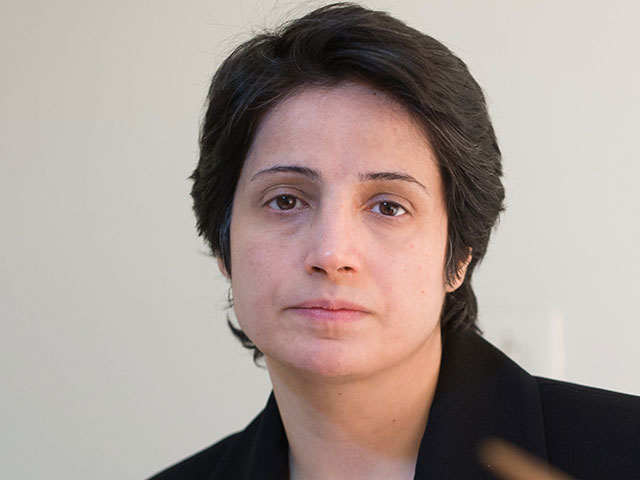 Иранская правозащитница Насрин  Сотуде
