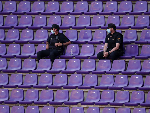 Фанаты болгарского клуба устроили драку во время матча. 42 человека задержаны