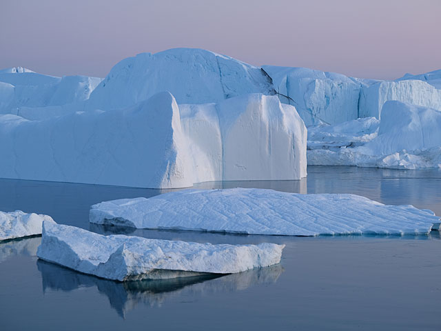Ученые: происходит беспрецедентное таяние ледяной шапки Гренландии за последние 12 тысяч  лет