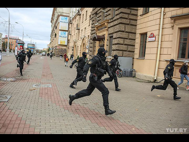 Правозащитный центр "Весна": на акциях оппозиции 18 октября в Беларуси были задержаны более 240 человек