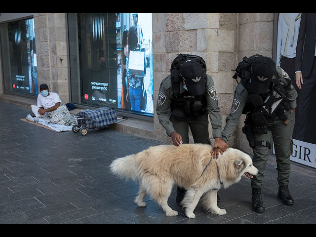 "Девичий" пограничный патруль в Иерусалиме: наденьте маску. Фоторепортаж
