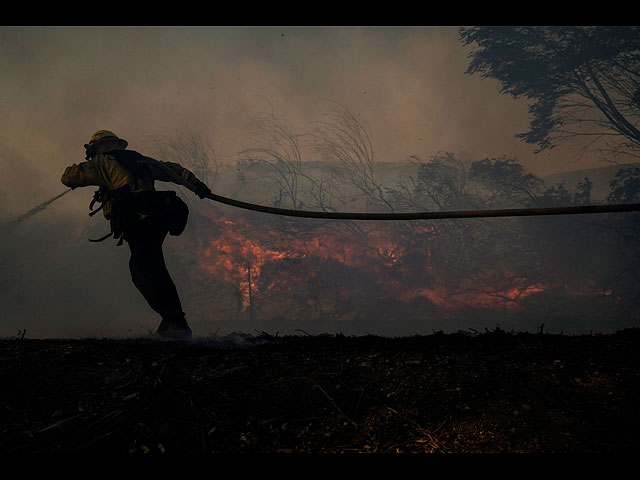 Человеческий фактор усиливает пожары в Калифорнии
