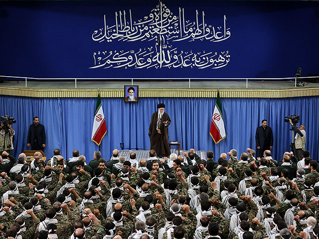 КСИР объявил войну росту цен в Иране