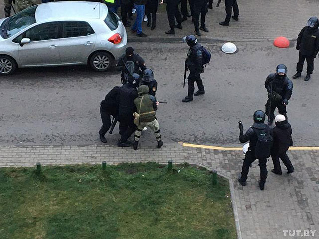 Акции протеста памяти Романа Бондаренко в Беларуси. Фоторепортаж