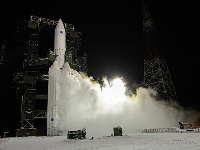 В России осуществлен испытательный запуск тяжелой ракеты "Ангара-А5"
