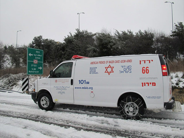 На холмах севера Израиля выпал снег