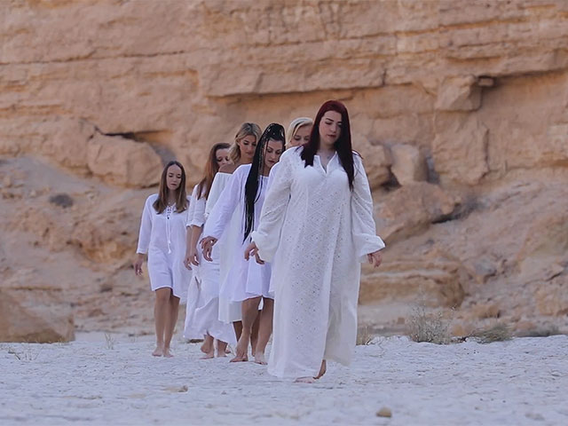 "Стояла дзевчына": в Израиле записан музыкальный клип в знак солидарности с женщинами Беларуси