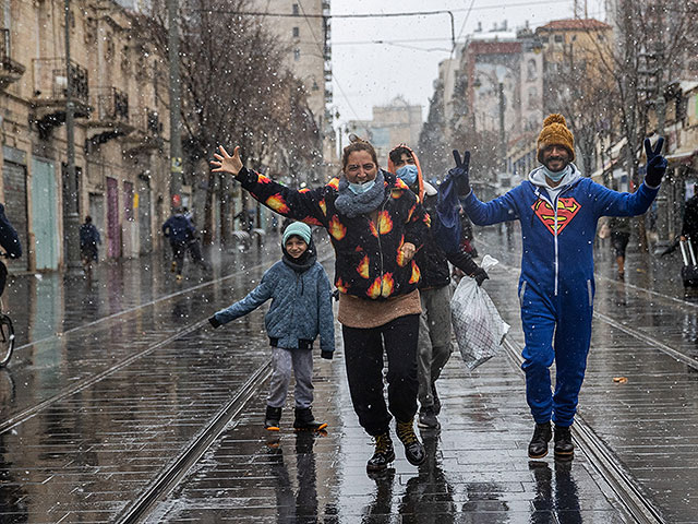 В Иерусалиме начался снегопад