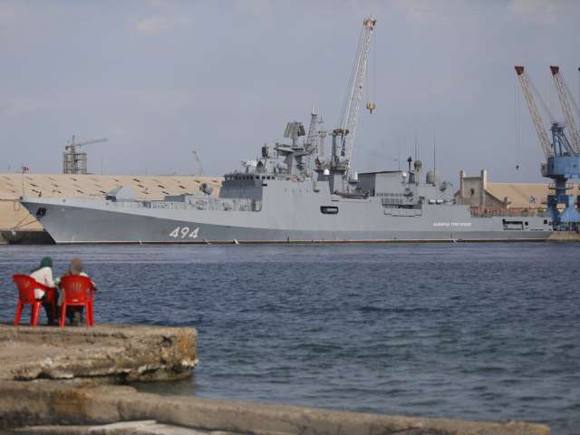 Российский военный корабль впервые нанес визит в Судан