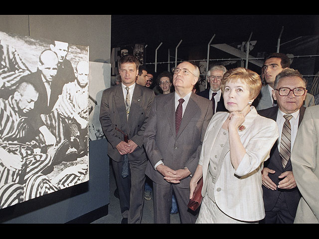В мемориальном комплексе "Яд ва-Шем", 1992 год