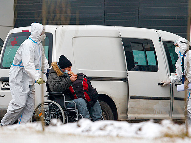 Коронавирусный штаб в России: за сутки выявлены более 11,5 тысяч заразившихся, 439 больных умерли