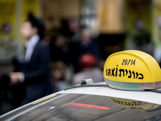 У израильского таксиста, заехавшего в палестинскую деревню, отобрали машину