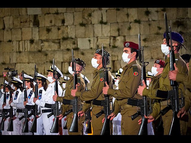 День памяти павших солдат и жертв террора в Израиле. Фоторепортаж