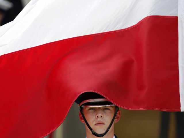 Власти Польши сообщили о высылке трех российских дипломатов