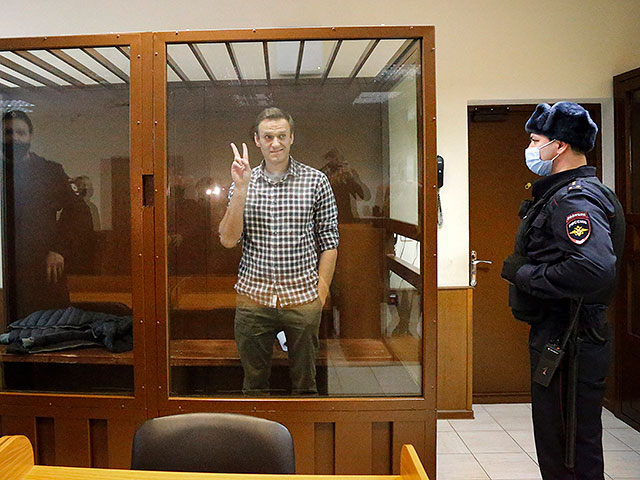 Медики: "Навальный может умереть в любой момент"