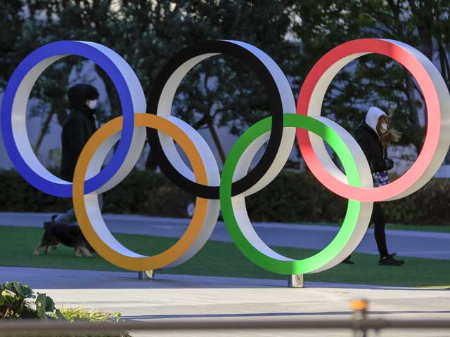 МОК запретил спортсменам становиться на колени во время олимпиад