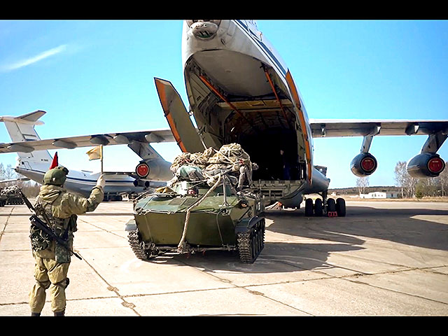 Шойгу объявил о завершении армейских учений около границы с Украиной