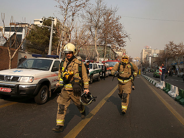 Пожар на химическом предприятии в Иране, сообщается о пострадавших