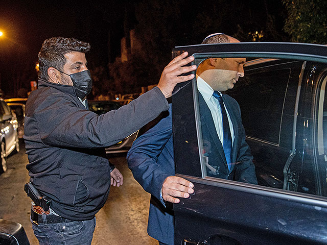 Офицер Кнессета принял решение приставить телохранителей к Нафтали Беннету