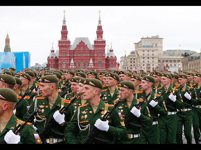 В Москве прошел военный парад. Фоторепортаж