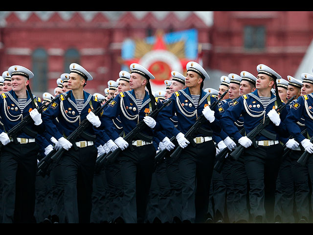 В Москве прошел военный парад. Фоторепортаж