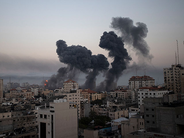 СМИ: ХАМАС вновь просит о прекращении огня,  Израиль отказывается