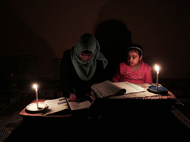 Поставки электричества в секторе Газа сократились до четырех часов в сутки