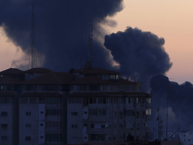 Израильские ВВС атаковали три "оперативные квартиры" высокопоставленных боевиков ХАМАСа