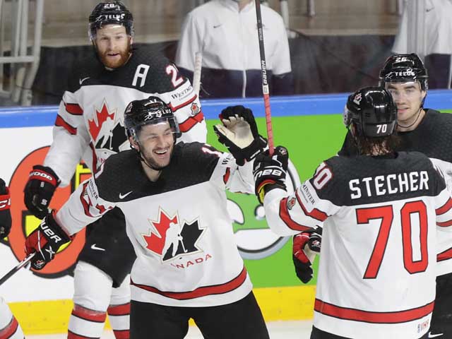 Первым финалистом чемпионата мира по хоккею стала сборная Канады