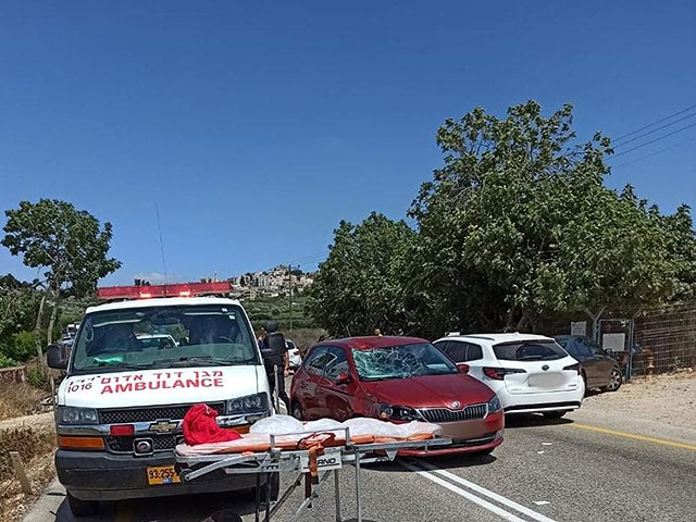 На севере Израиля автомобиль сбил пешехода, пострадавший в тяжелом состоянии