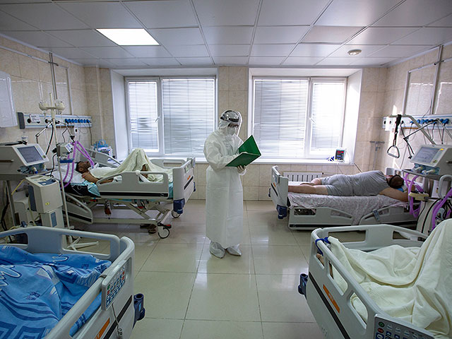 Коронавирусный штаб в России: за последние сутки выявлено более 10 тысяч заразившихся, 399 пациентов с COVID-19 умерли