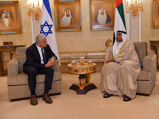 Яир Лапид и министр иностранных дел ОАЭ принц Абдалла бин Зияд ан-Нахьян