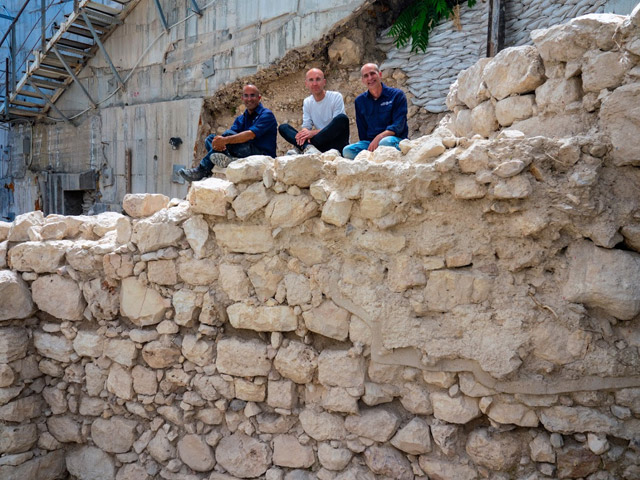 Часть стены Иерусалима, устоявшая перед Вавилоном. Находка в Граде Давида