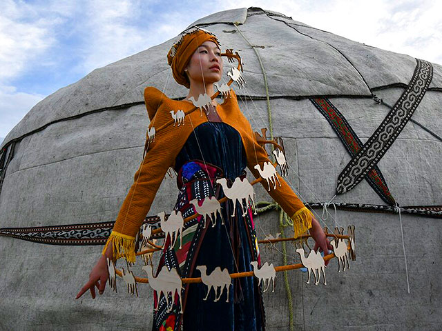 Кочевая мода на берегах Иссык-Куля. Фоторепортаж