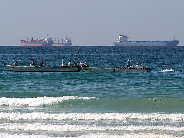 Минобороны Великобритании: около побережья Омана атаковано израильское торговое судно