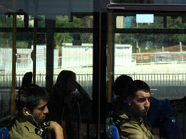 Автобус с бойцами "Голани" по ошибке заехал в Хеврон и был возвращен на израильскую территорию