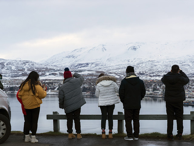 "Харэль" спецрейсом эвакуировал из Исландии трех коронавирусных больных, один - в критическом состоянии