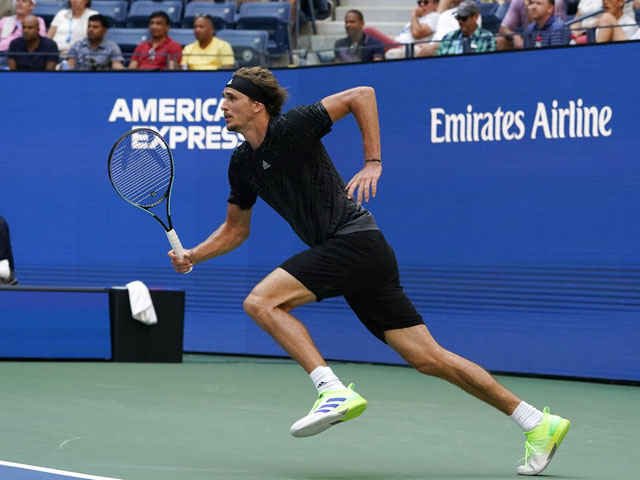 Александр Зверев вышел в полуфинал Открытого чемпионата США