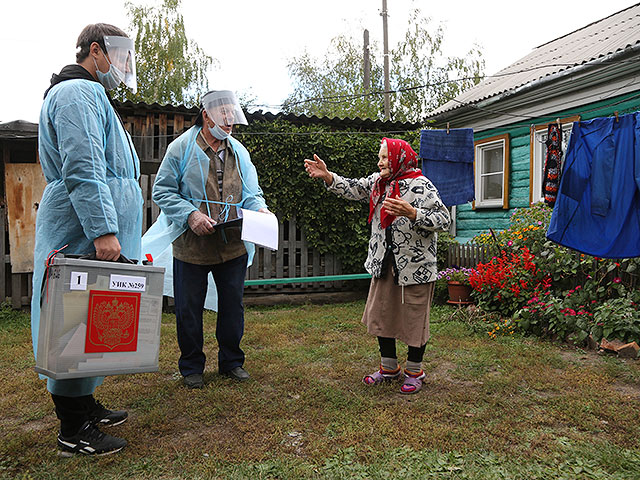Надомное голосование в Омской области