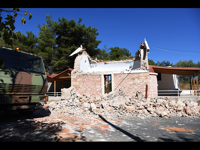 Сильное землетрясение на острове Крит. Фоторепортаж