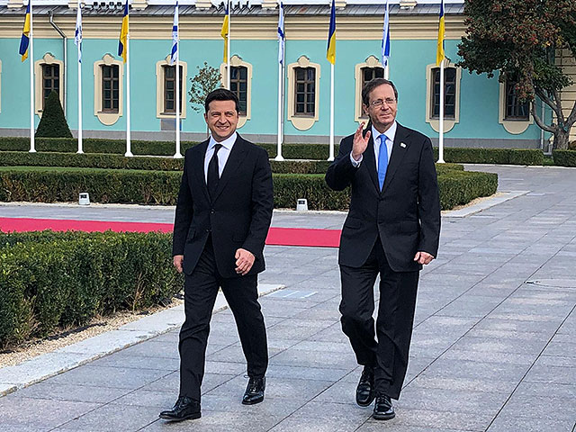 Президент Герцог прибыл в Киев на открытие Мемориального центра в Бабьем Яру