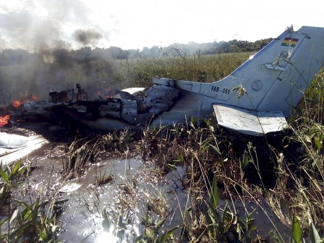 Авиакатастрофа в Боливии: погибли пилоты, чиновники минздрава и ученые-медики