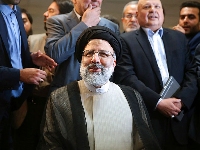 Президент Ирана призвал США продемонстрировать "серьезность", отменив санкции