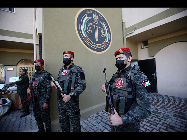 ХАМАС устроил в Газе "выставку" конфискованных наркотиков. Фоторепортаж