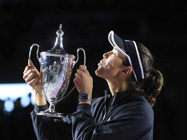 Победительницей Итогового турнира Женской теннисной ассоциации, который проходил в Мексике, стала Гарбинье Мугуруса
