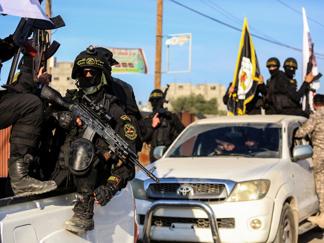 Два года после "Черного пояса": боевики "Исламского джихада" устроили "парад" в Газе. Фоторепортаж