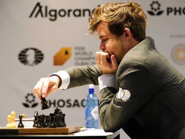 Магнус Карлсен победил в матче за звание чемпиона мира по шахматам