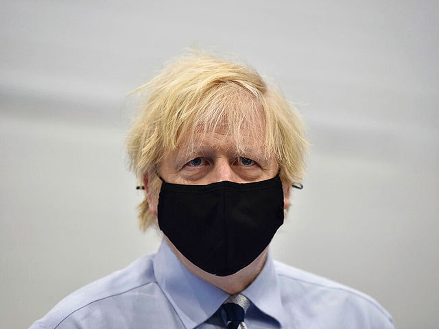 Борис Джонсон заявил, что в Великобритании как минимум один человек умер от "омикрона"