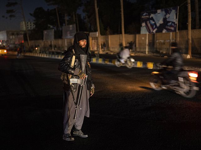 На северо-западе Афганистана происходят столкновения между талибами-узбеками и талибами-пуштунами